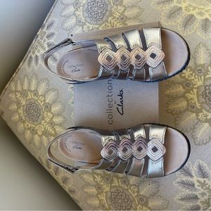 Clark’s size 7 gladiator sandal new